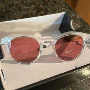 Nike Horizon Ascent S Sunglasses Clear Pink